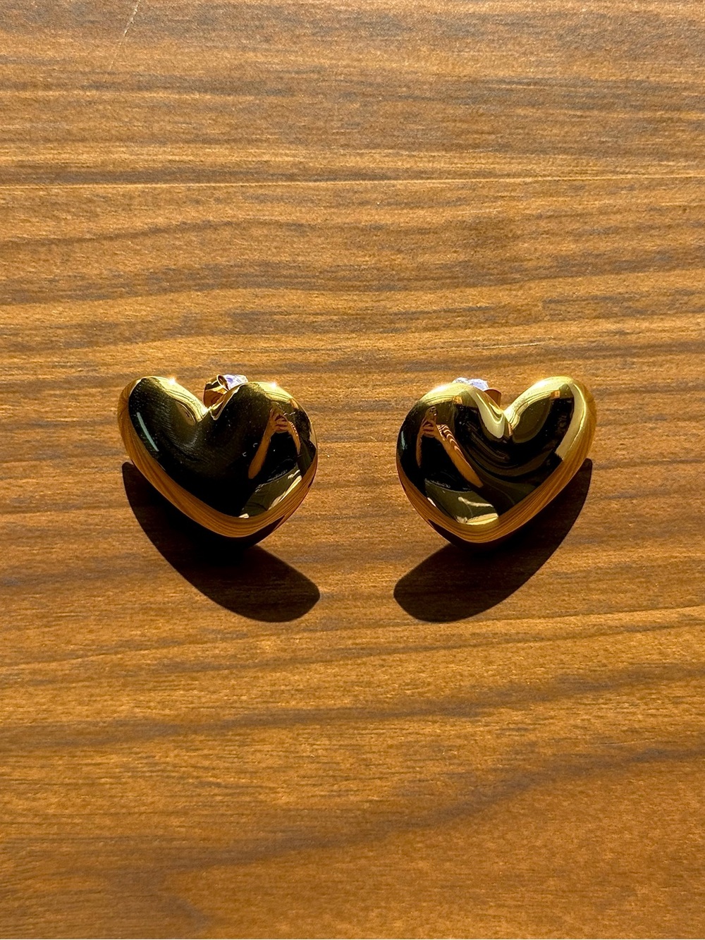 cider heart shaped stud earrings